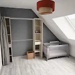 Maison Des Laquais *