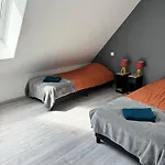 בית נופש Maison Des Laquais סן-לוראן-סור-מר