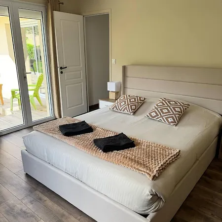 Maison Des Laquais *