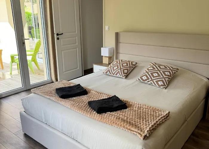 Maison Des Laquais *